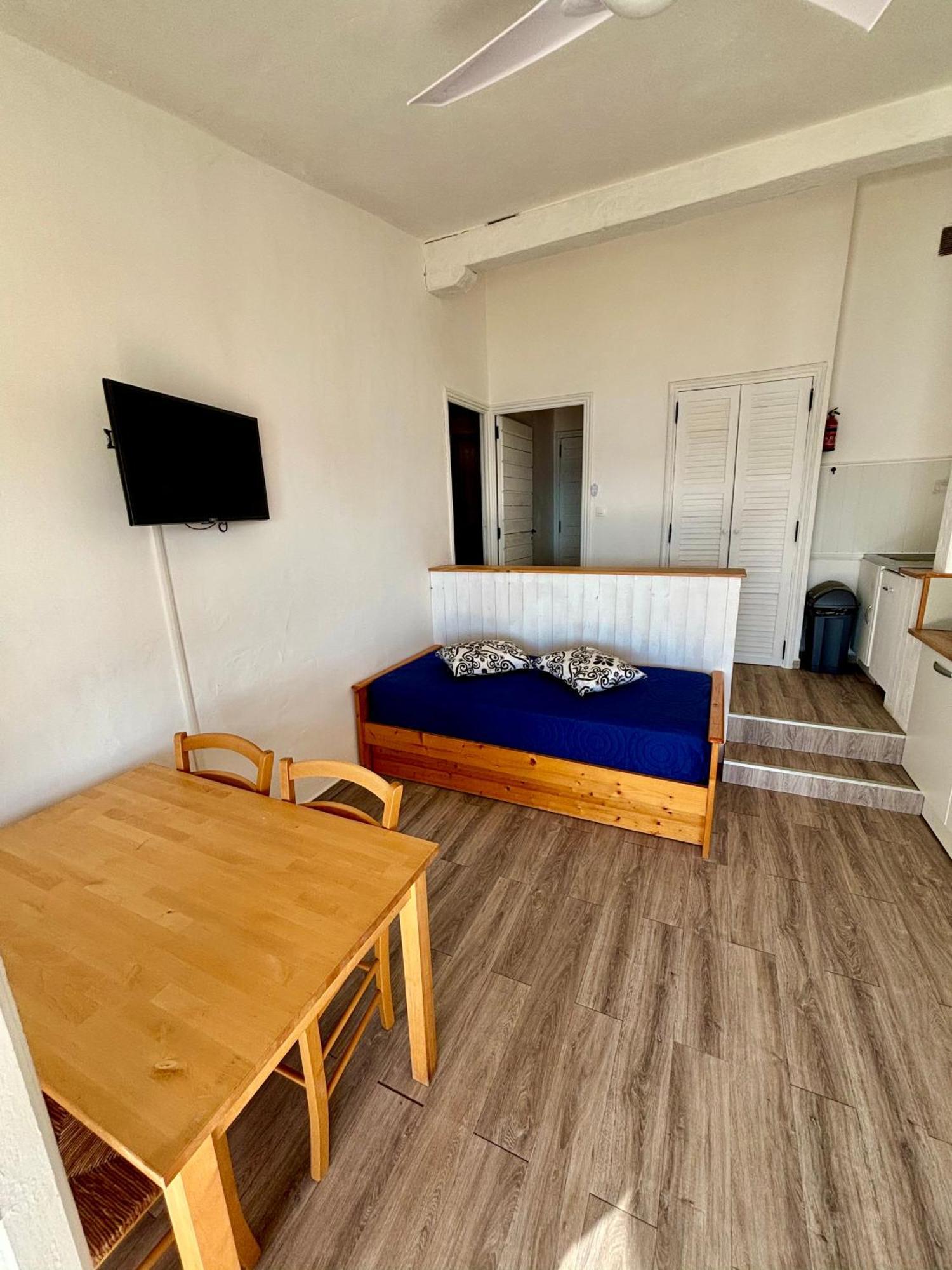 Residence Punta Paliagi 卡尔卡托吉奥 外观 照片