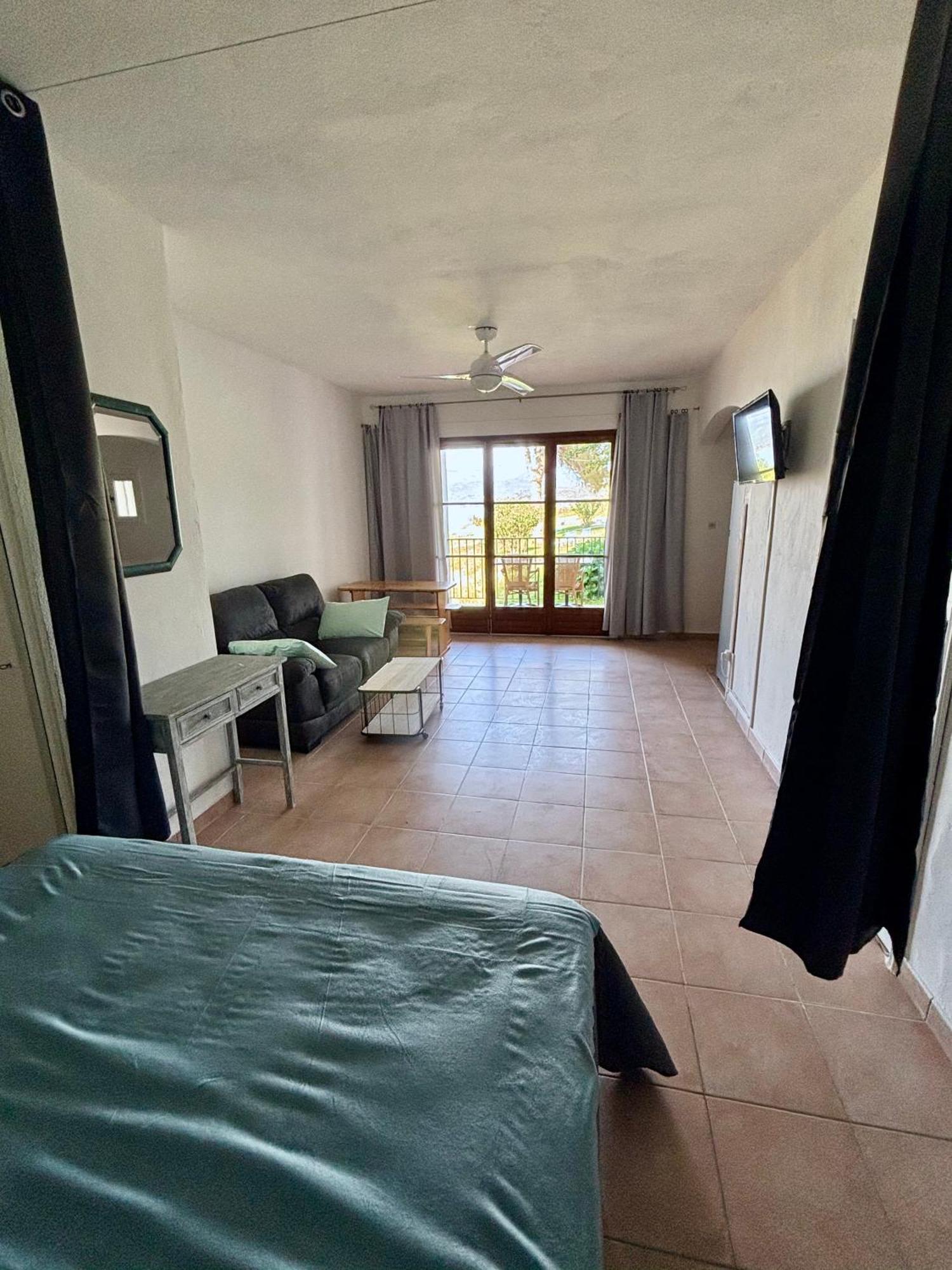 Residence Punta Paliagi 卡尔卡托吉奥 外观 照片